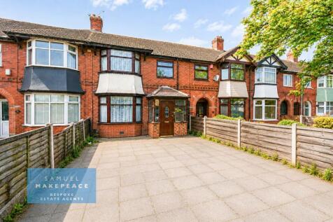 THREE BEDROOM MATURE TOWN HOUSE with OFF ROAD PAR