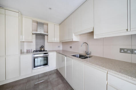 1396176-4-695d211...