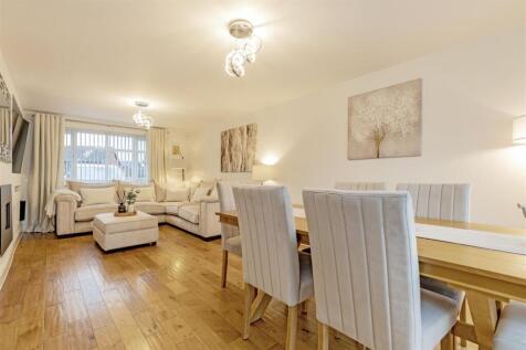Open Plan Reception/Dining Room