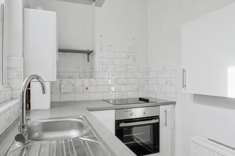 203B Uxbridge Road, London, W12 9DH