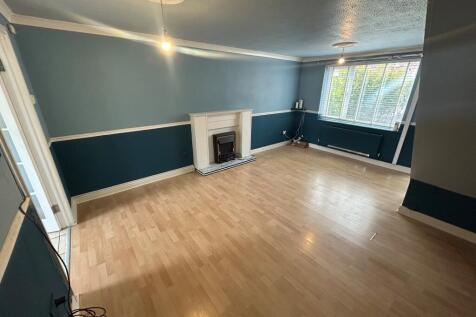 Wyggeston Street, Staffordshire, Burton upon Trent, DE13 photo 3