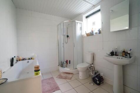 2 Lower Penrallt, Bangor photo 5