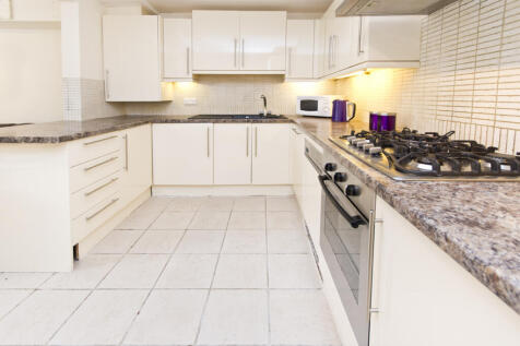 4 Bedroom Mews House - HMO