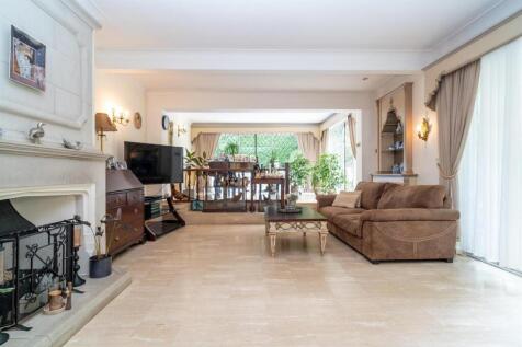 016-77 Allum Lane.jpg