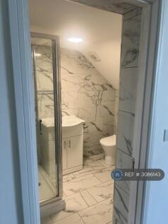 Oxlow Lane, Dagenham, RM10 photo 4
