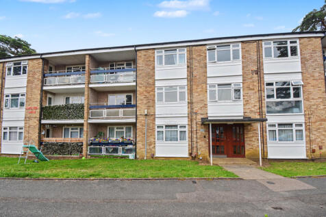 Flat 9 Boulters House, Uffington Drive, Bracknell, Berks, RG12 9JY