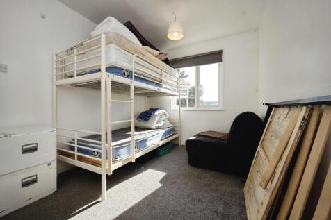 Harlestone Court, Giffard Park, Milton Keynes, MK14 photo 4