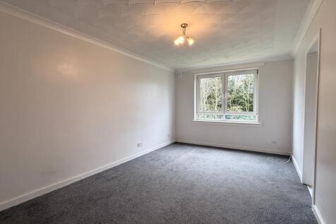 Firwood Court, Newton Mearns photo 3