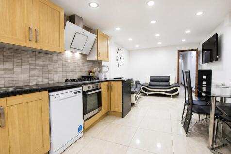 Open Plan Kitchen/ L