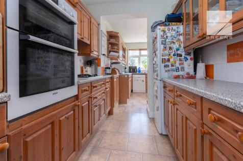 252 Hale End Road_0027.jpg