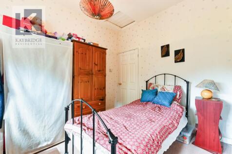 Old Bridge Lane, Epsom - KT17 4AD