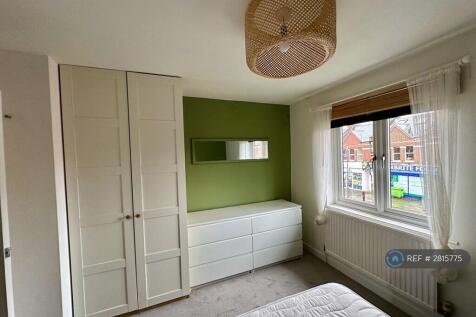 Double Bedroom 1