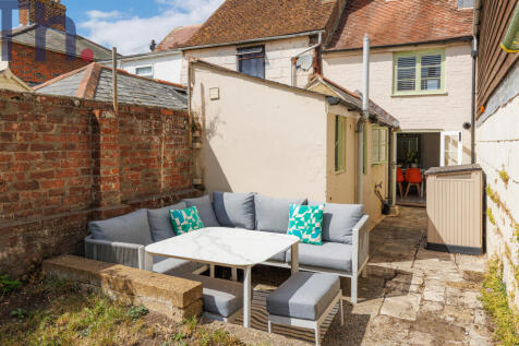 Outdoor Seating Area