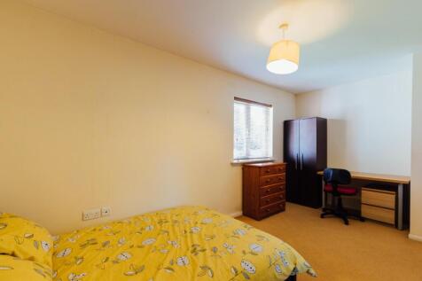 Barnsdale Close, Loughborough photo 3