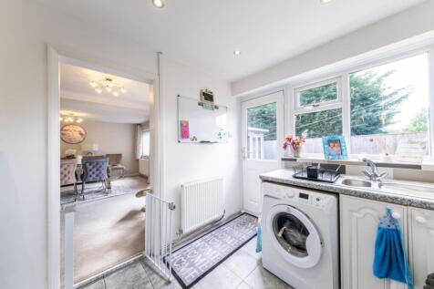 17 Andrew's Close-003.jpg