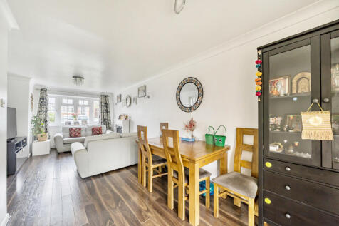 1376939-11-690cb1...