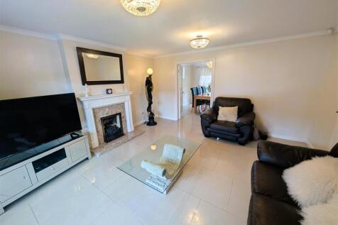 Front-facing Lounge