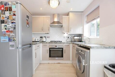Butler Close, Whitnash, CV31 photo 4
