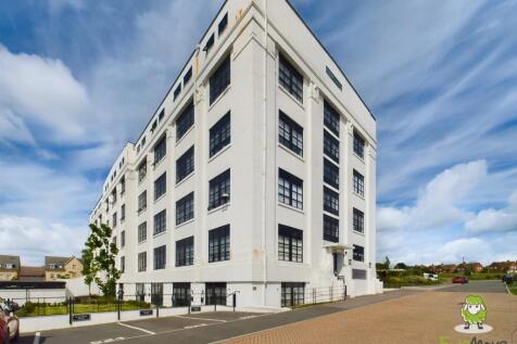 EweMove Estate Agents Basingstoke - 86 Lilly Court