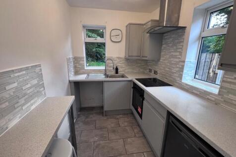 Inglewood Place, Leeds photo 4