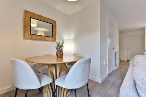 Open Plan Kitchen/Lounge and Dining Area