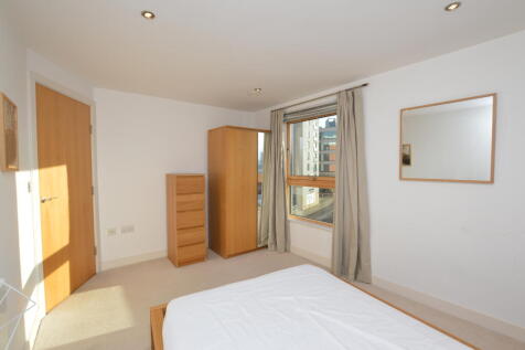 Mackenzie House, Leeds Dock, City Centre photo 3