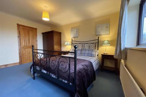 Fron Briallen bed 2.jpg