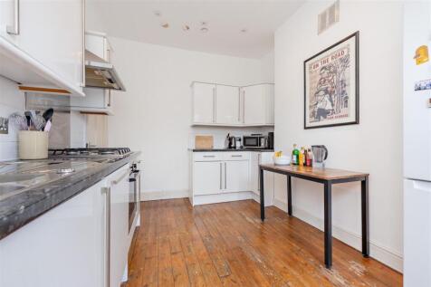 kitchen 2.jpg