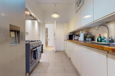 Flat 1 167 CRkitchen2.jpg