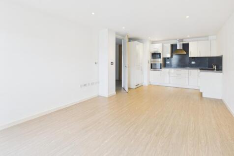 CAM02545G0-PR0525-STILL019