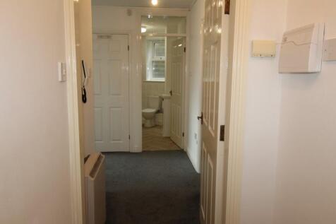 Victoria Street, Glossop, Derbyshire, SK13 photo 4
