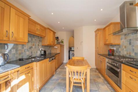 1 Churchside Walk (2).jpg