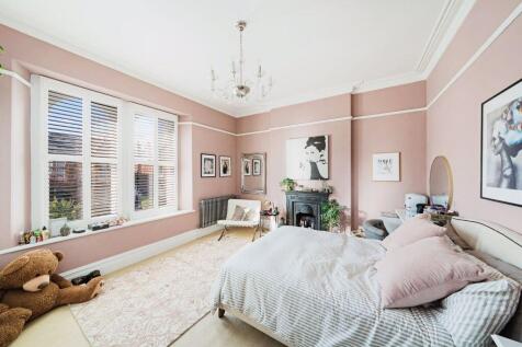 5 bed, 3 bath Detached in Bristol - Photo 20