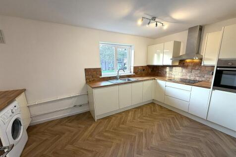 Furnival Way, Whiston, Rotherham photo 4