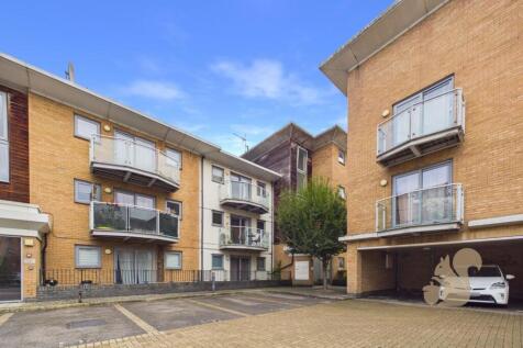 2-bed flat on Hawkins Road, Spiritus House Hawkins Road, CO2, £1,285/mo
