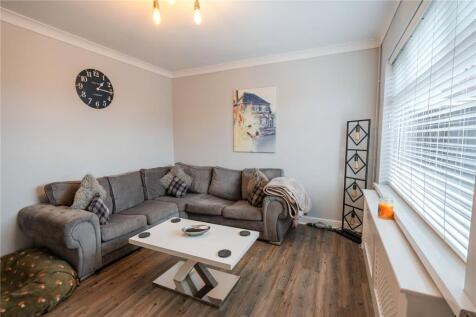 Living Room (2)