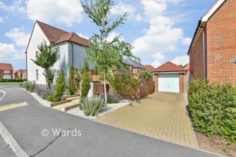 Driveway/Parking