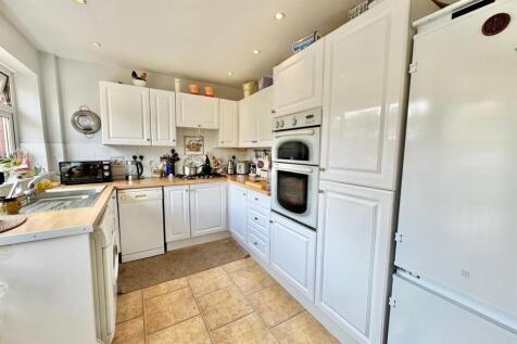 PHOTO-2025-05-20-21-58-39 (6).jpg