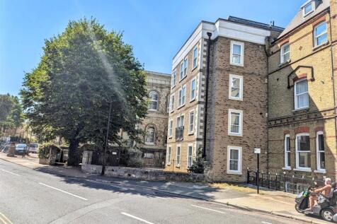 Pier View Court - Road Side