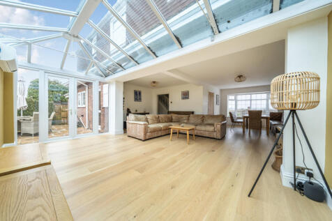 1415900-3-69a19ca...