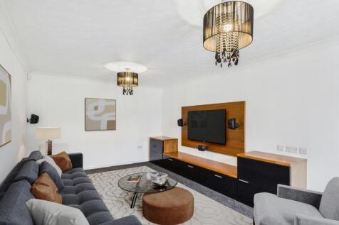 Presented by James at EweMove Bexleyheath and Dart