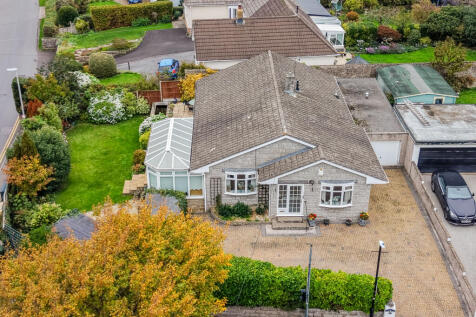 3 bed detached bungalow for sale Hutton, BS24