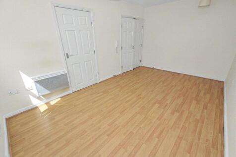 Lounge/Dining Area