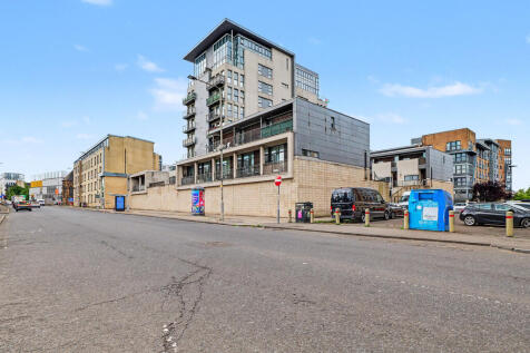 9 Muirhouse Stree...