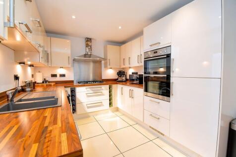 Kitchen / Breakfast Room