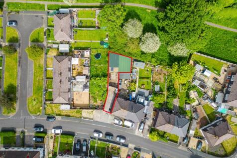Garage &amp; Workshop @ Blackthorn Road, Hartcliffe, B
