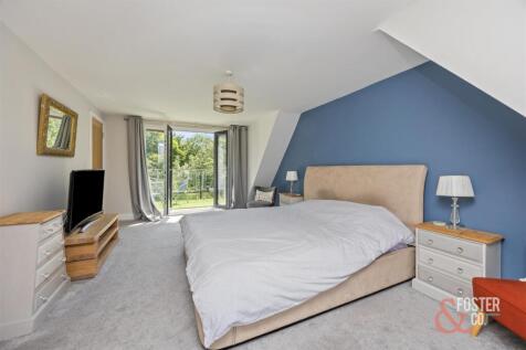 Lodge lane, 33-011.jpg