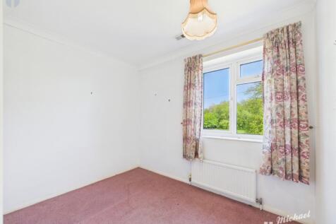 CAM03218G0-PR0625-STILL009