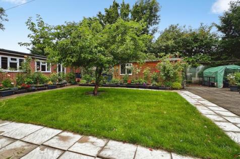 Saffron Close, Earley, Reading, RG6 photo 5