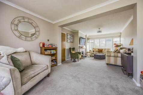5 Cams Bay Close, Fareham-PorticoMarketing-SoldBy-
